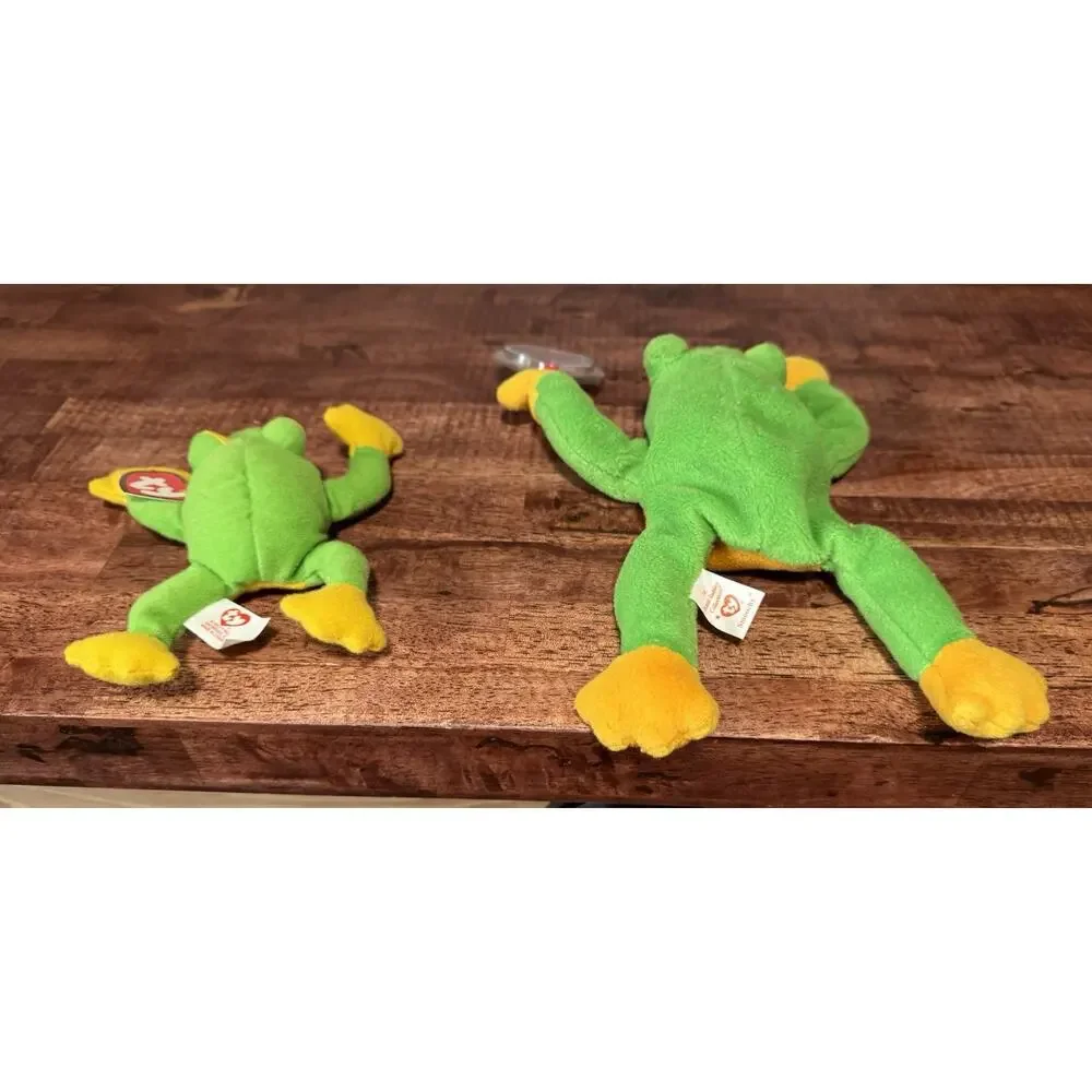 TY Beanie Baby - SMOOCHY the Frog (8 inch) PVC + 1993 Mini Version